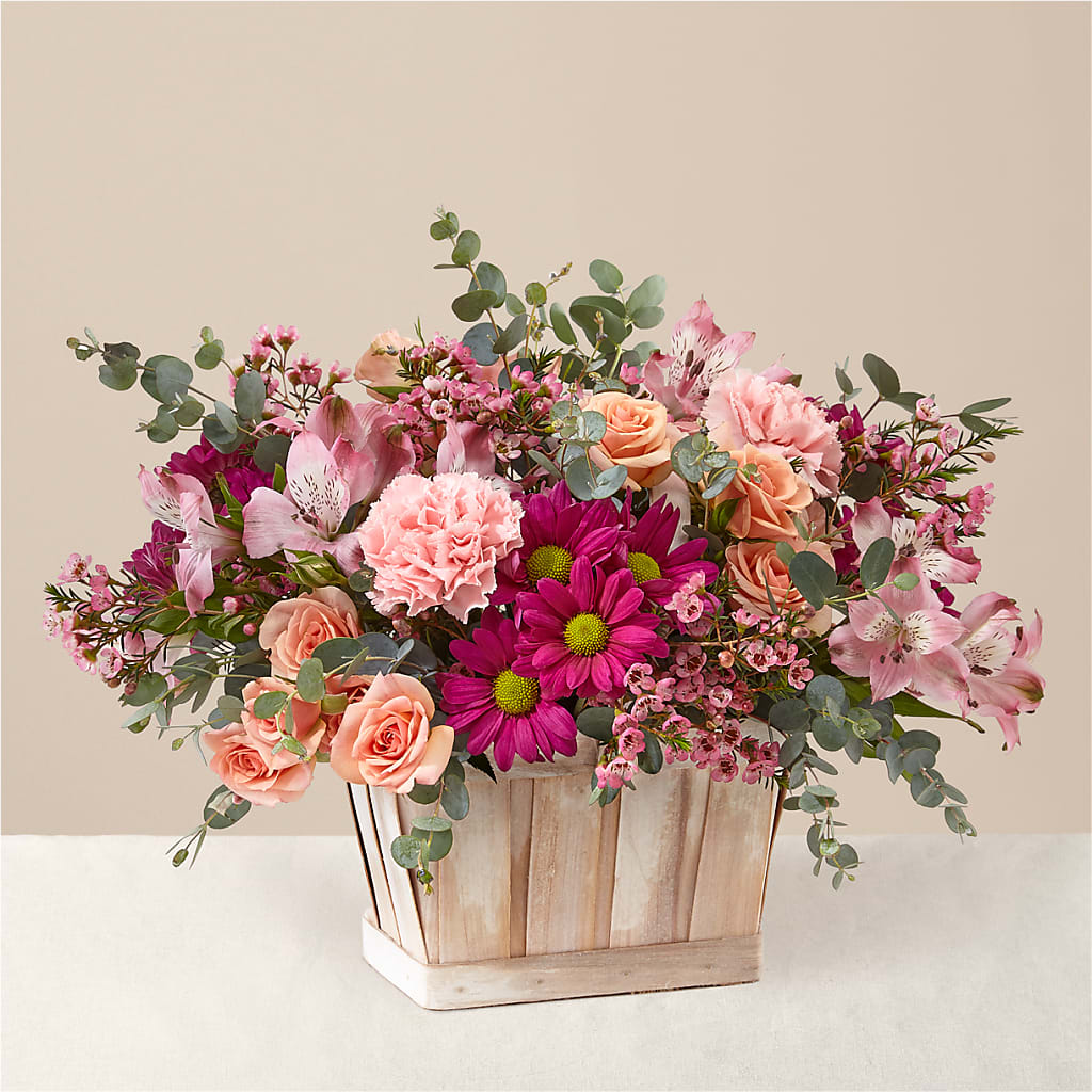 Garden Glam Bouquet – Greenwich Blooms Florist Inc, Greenwich CT