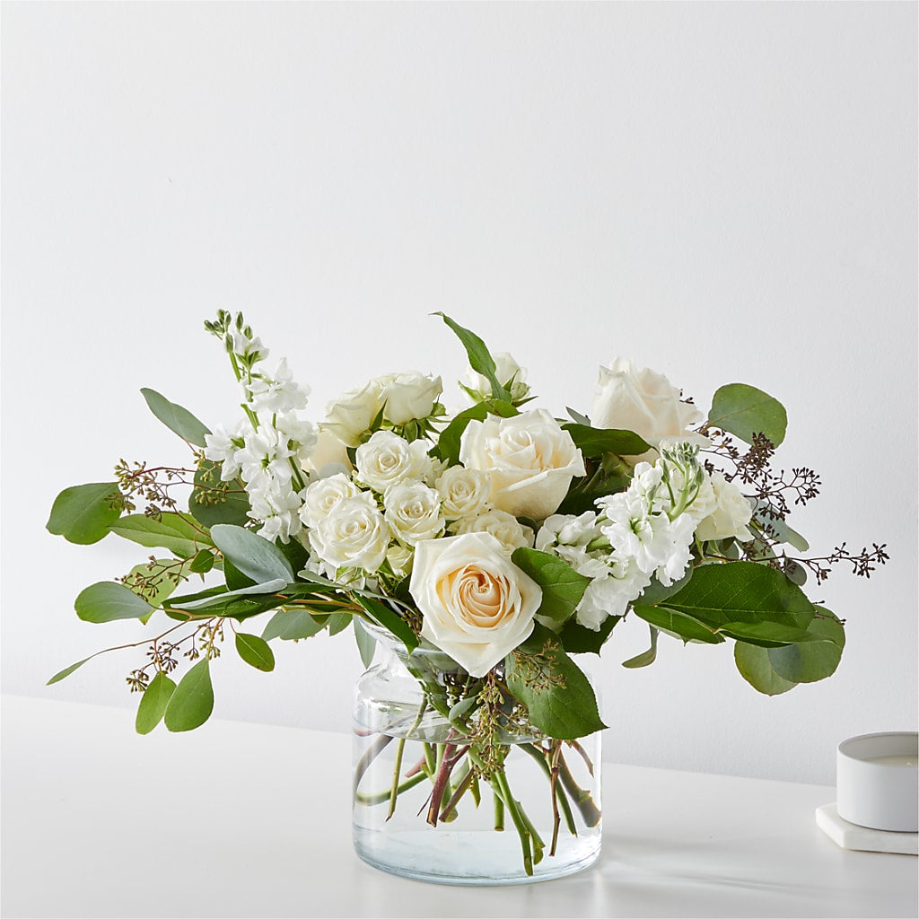 Fresh Linen Bouquet – Greenwich Blooms Florist Inc, Greenwich CT
