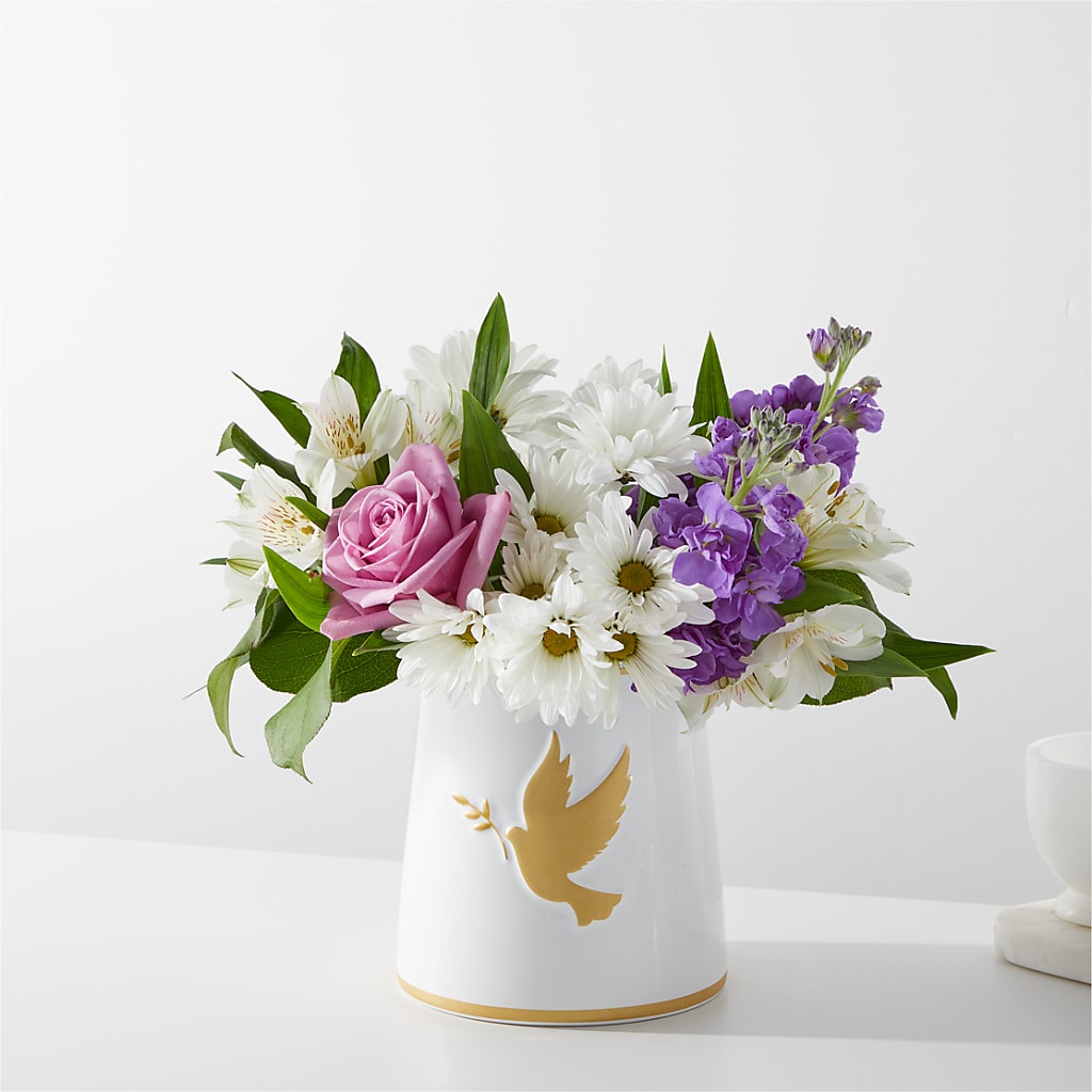 Garden of Peace Bouquet – Greenwich Blooms Florist Inc, Greenwich CT