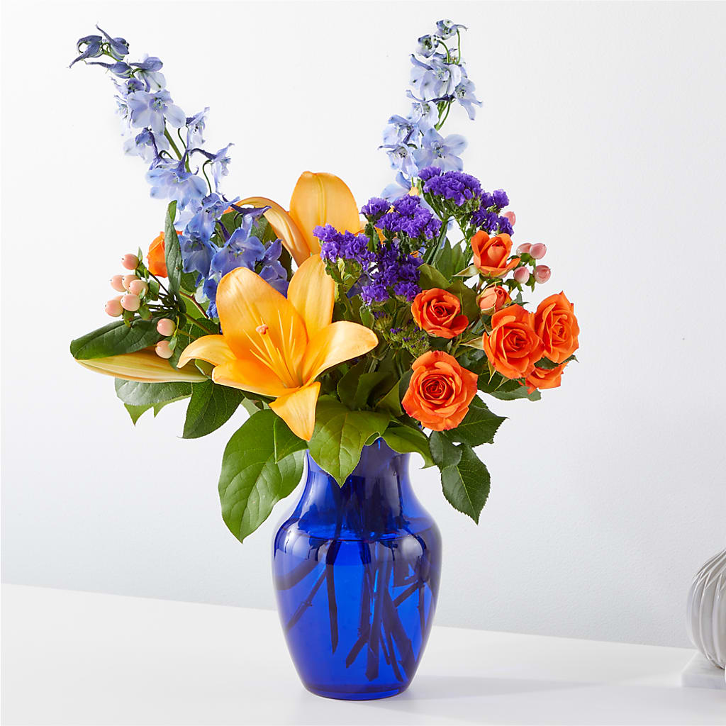 Radiant Citrus Bouquet – Greenwich Blooms Florist Inc, Greenwich CT