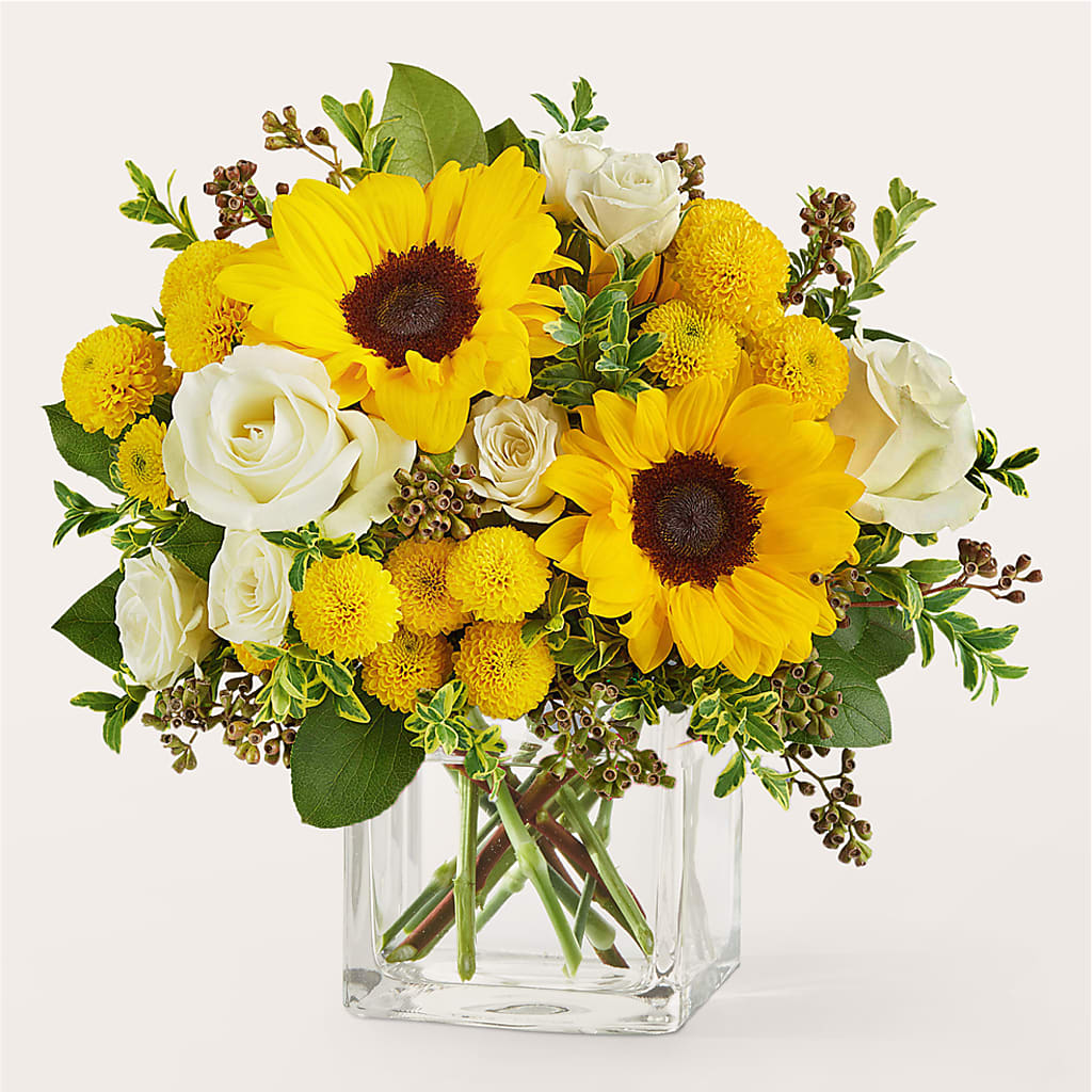 Luminous Morning Bouquet – Greenwich Blooms Florist Inc, Greenwich CT