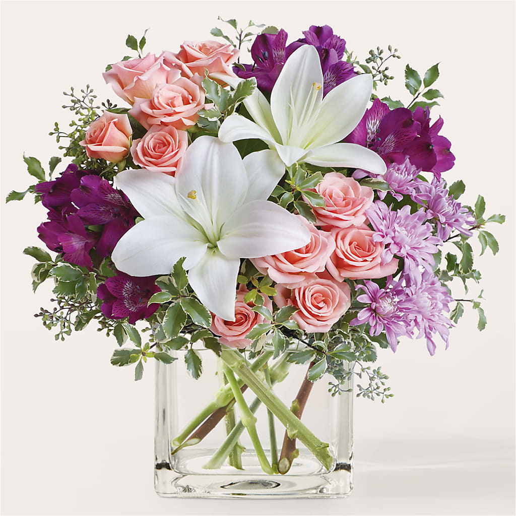 Mani Pedi Bouquet – Greenwich Blooms Florist Inc, Greenwich CT