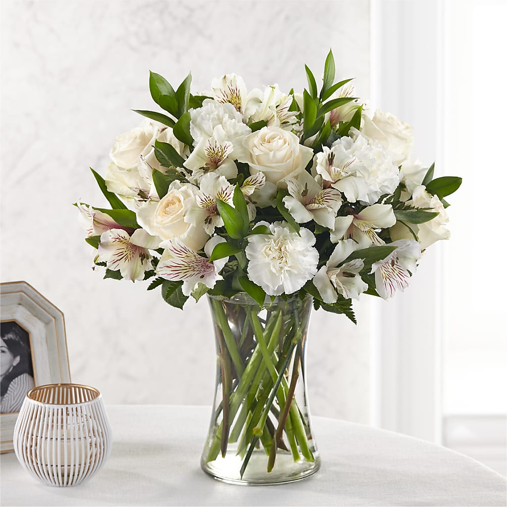 Cherished Friend Bouquet – Greenwich Blooms Florist Inc, Greenwich CT