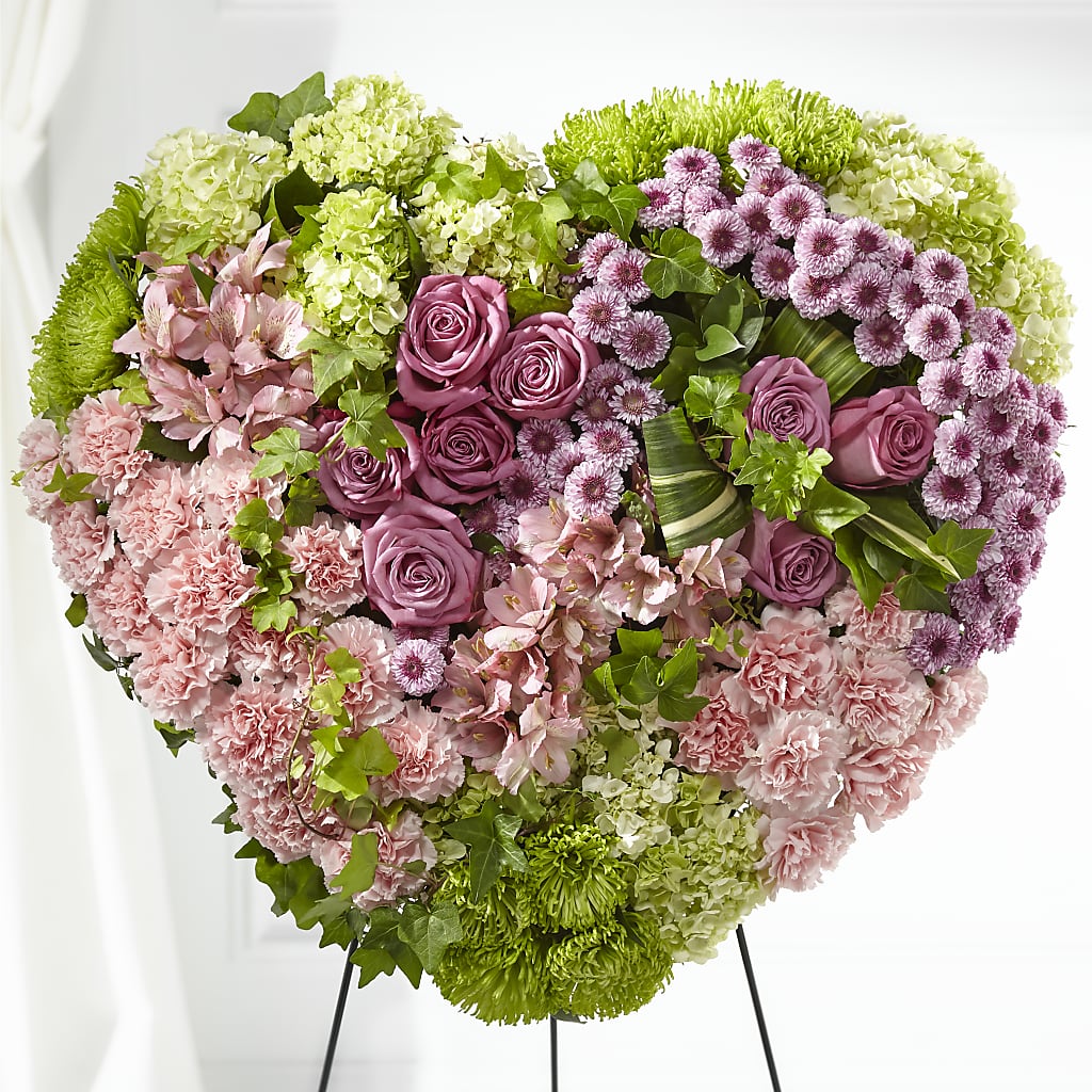 Heartwarming Standing Heart – Greenwich Blooms Florist Inc, Greenwich CT