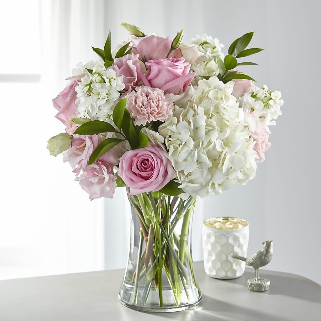 Guiding Grace Bouquet – Greenwich Blooms Florist Inc, Greenwich CT