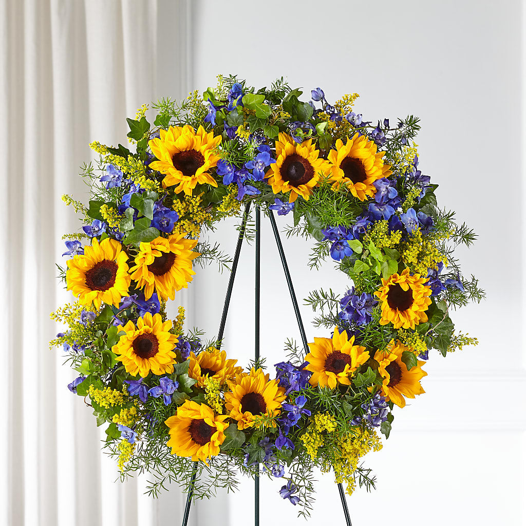Bright Rays Wreath – Greenwich Blooms Florist Inc, Greenwich CT
