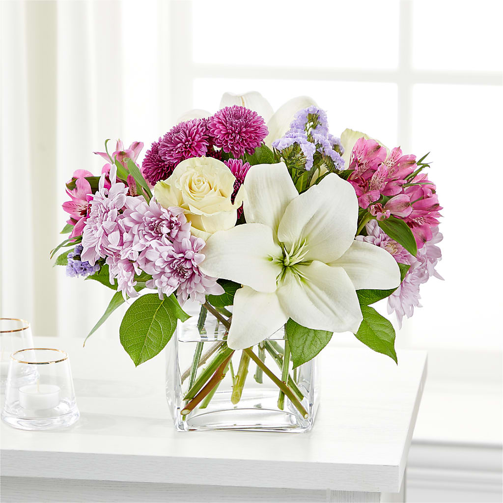 Cared For Bouquet – Greenwich Blooms Florist Inc, Greenwich CT