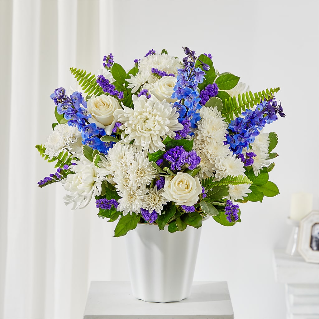 Hold Dear Tabletop Basket – Greenwich Blooms Florist Inc, Greenwich CT