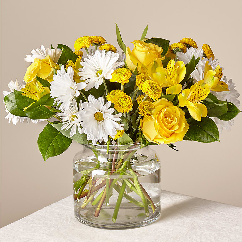 Sunny Sentiments Bouquet – Greenwich Blooms Florist Inc, Greenwich CT