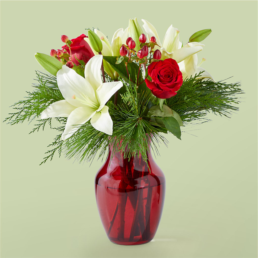 Evergreen Delight Bouquet – Greenwich Blooms Florist Inc, Greenwich CT