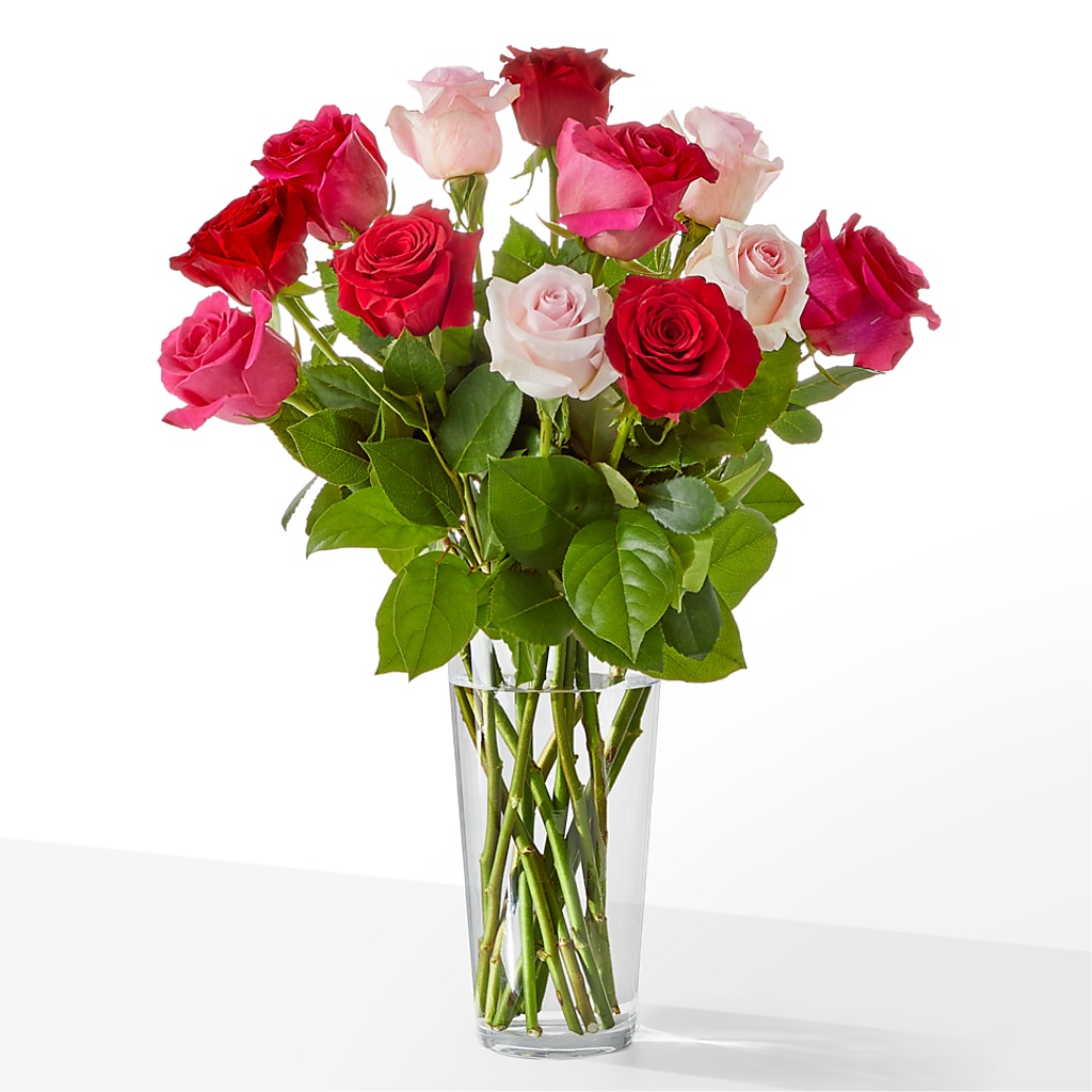 Charming Rose Bouquet – Greenwich Blooms Florist Inc, Greenwich CT