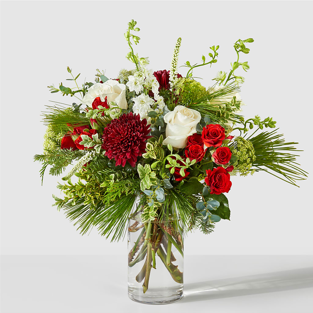 Favorite Traditions Bouquet – Greenwich Blooms Florist Inc, Greenwich CT