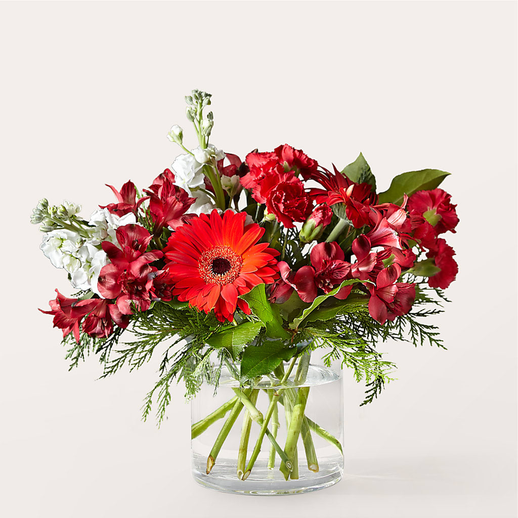 Holidaisy Bouquet – Greenwich Blooms Florist Inc, Greenwich CT