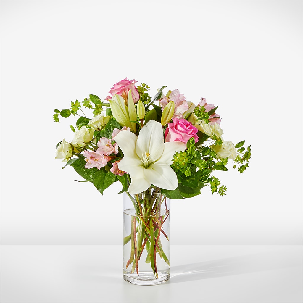 Fondly Bouquet – Greenwich Blooms Florist Inc, Greenwich CT