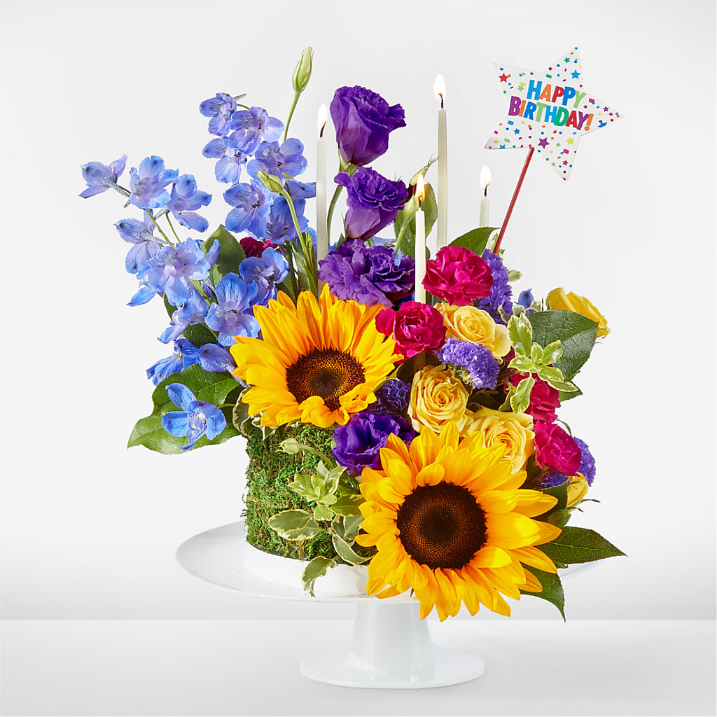 Star of the Day Floral Cake – Greenwich Blooms Florist Inc, Greenwich CT