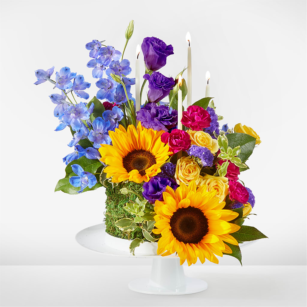 Star of the Day Floral Cake – Greenwich Blooms Florist Inc, Greenwich CT