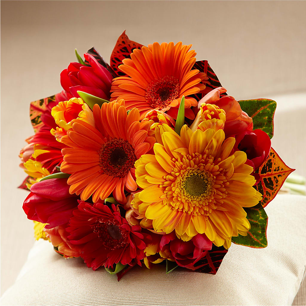 Sunglow Bouquet – Greenwich Blooms Florist Inc, Greenwich CT