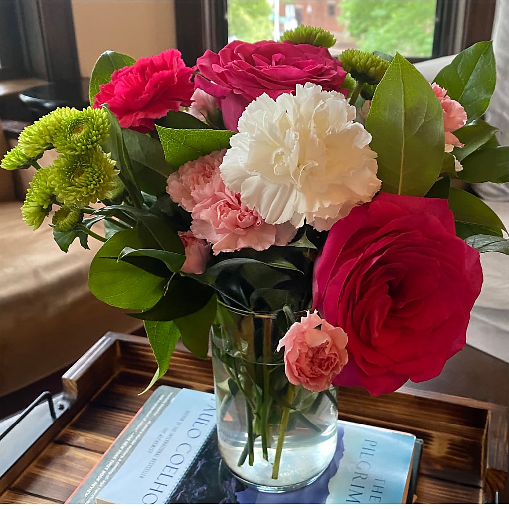 Sweet & Pretty Bouquet –  Greenwich Blooms Florist Inc, Greenwich CT