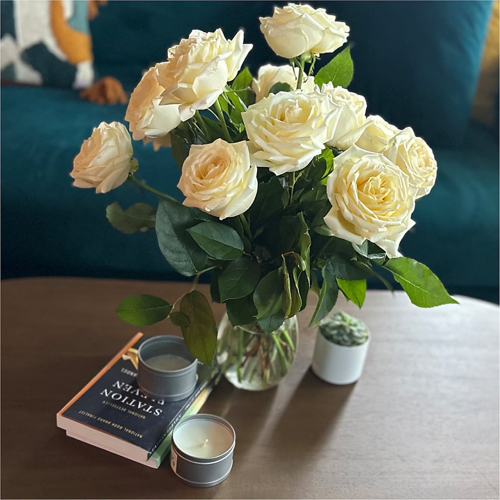 Long Stem Yellow Rose Bouquet –  Greenwich Blooms Florist Inc, Greenwich CT