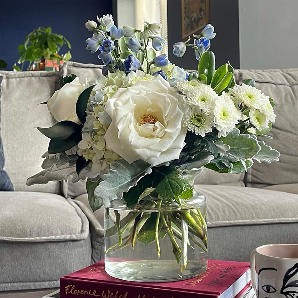 Clear Skies Bouquet –  Greenwich Blooms Florist Inc, Greenwich CT