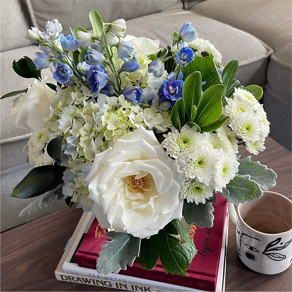 Clear Skies Bouquet –  Greenwich Blooms Florist Inc, Greenwich CT