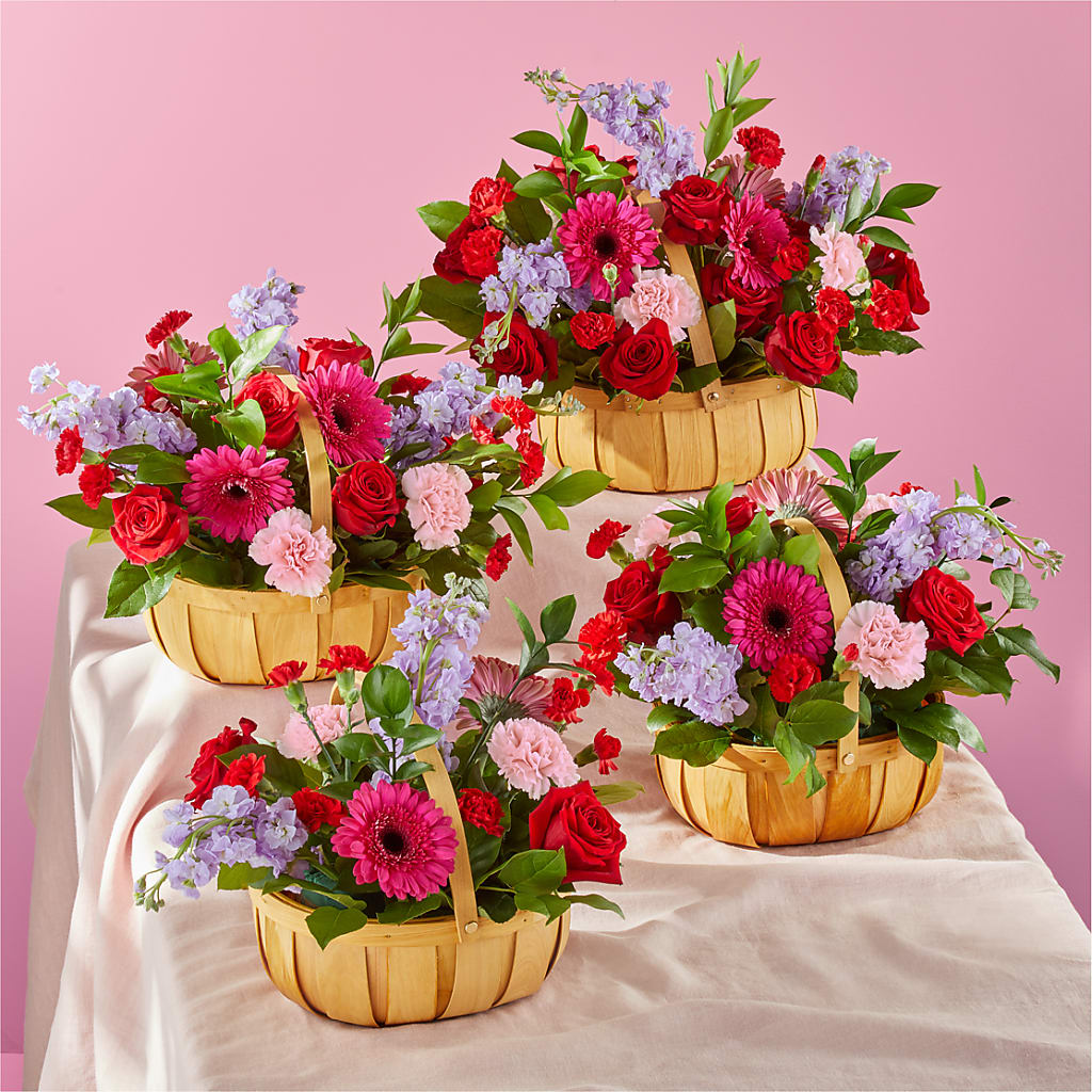 Pink Picnic Basket –  Greenwich Blooms Florist Inc, Greenwich CT