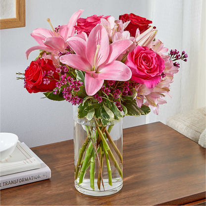 Lucky in Love Bouquet –  Greenwich Blooms Florist Inc, Greenwich CT