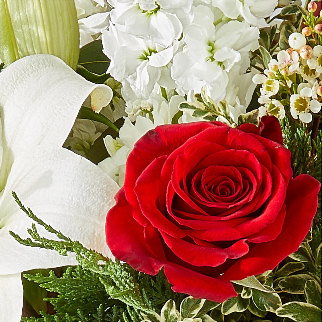 Twinkle Lights Bouquet –  Greenwich Blooms Florist Inc, Greenwich CT